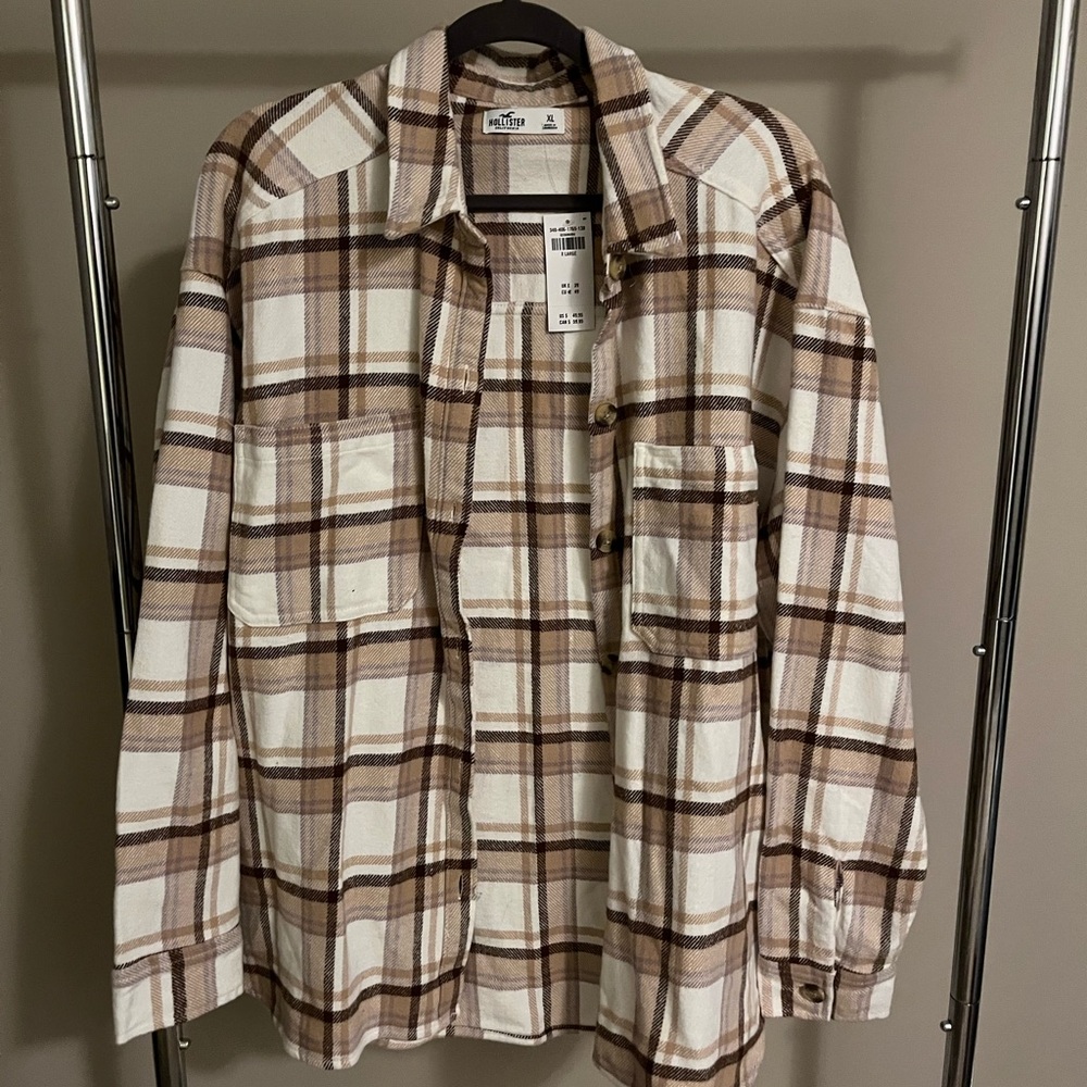 Hollister Plaid Button-Up flannel